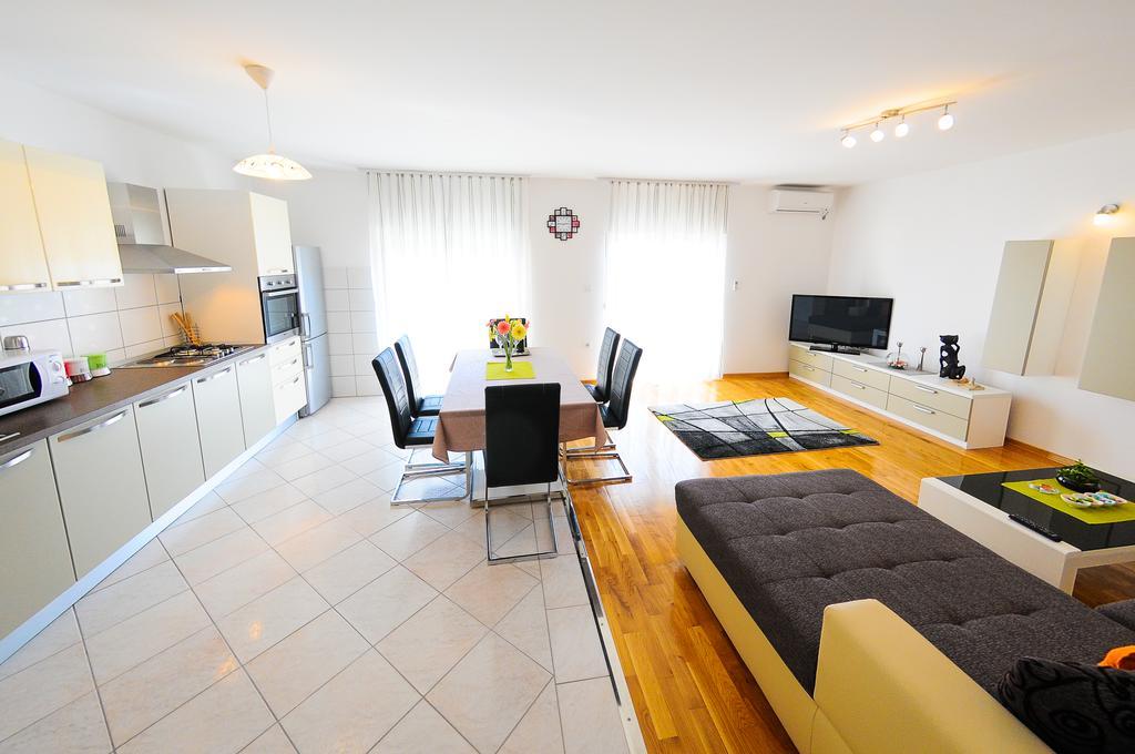 Apartments Rajic Сплит Екстериор снимка