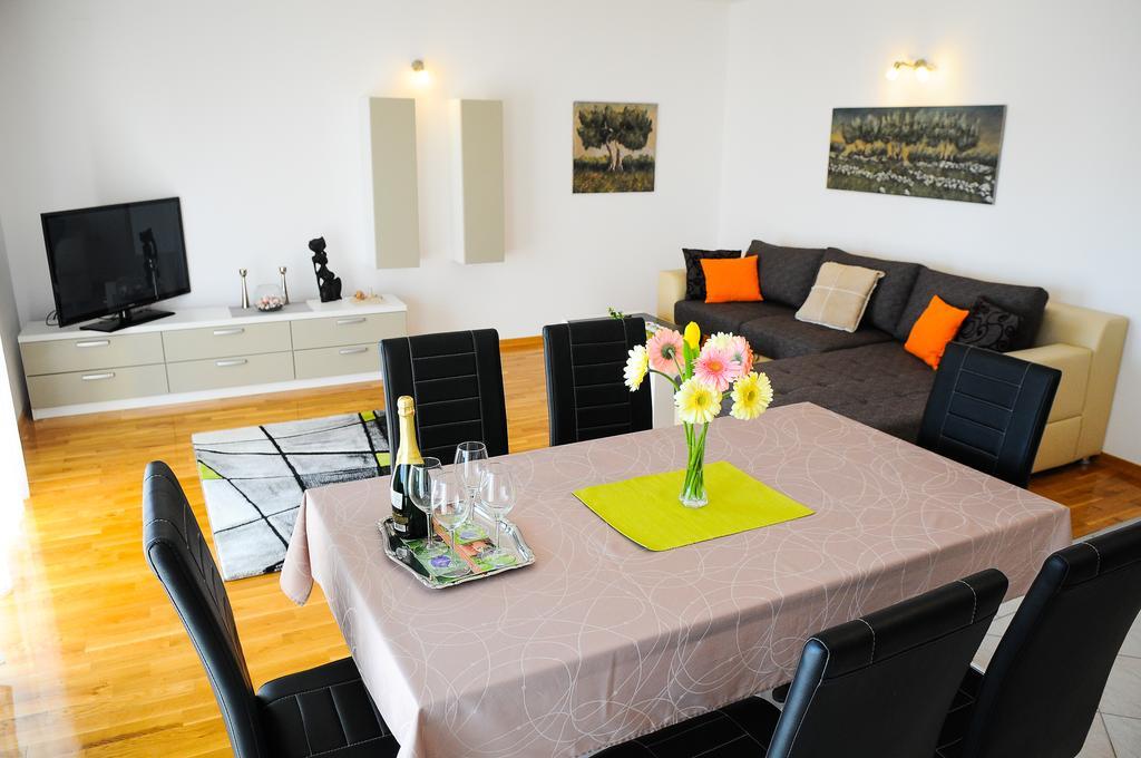 Apartments Rajic Сплит Екстериор снимка